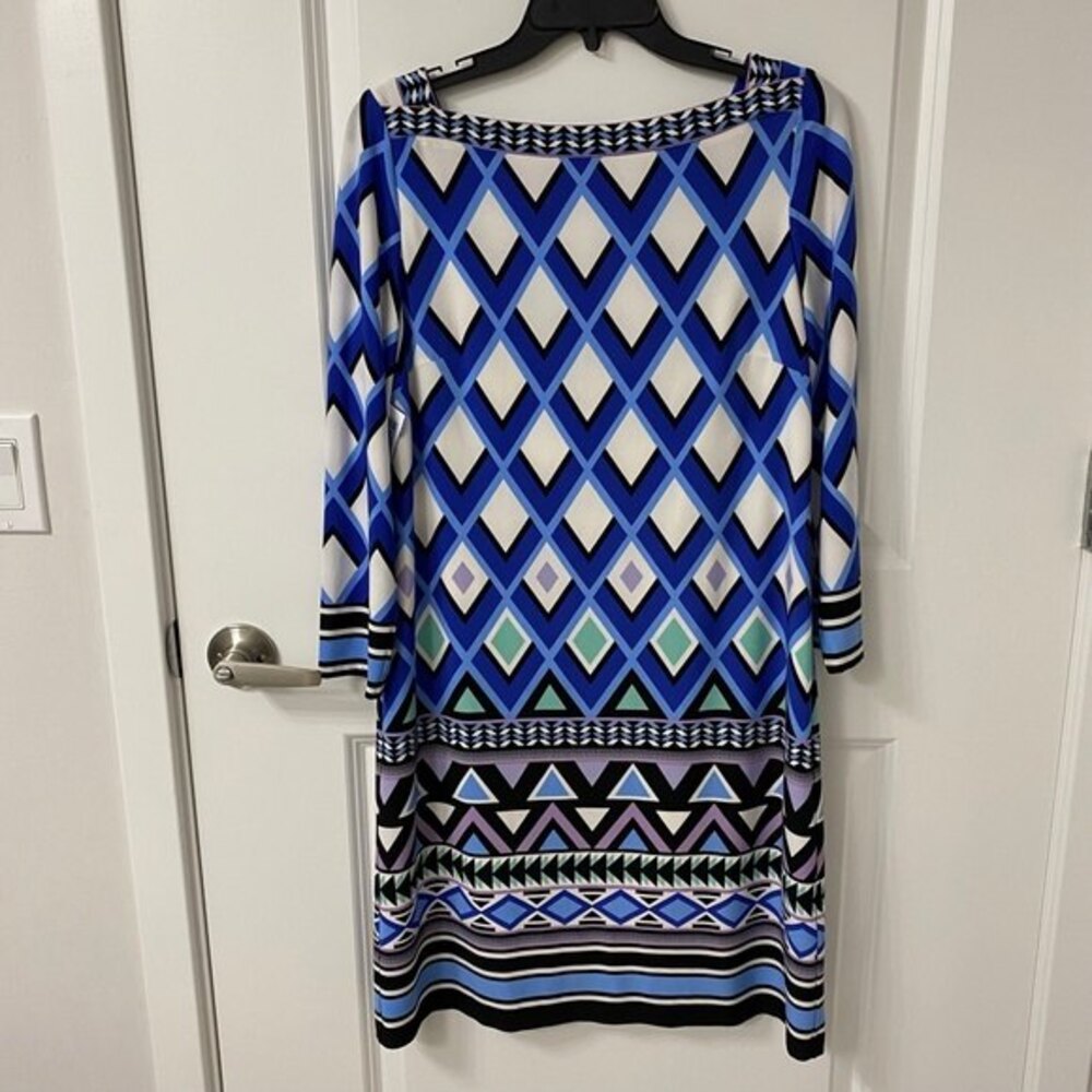 Eliza J Women's Long Sleeve Geometric Print V-Back Dress. Multicolor. Size 10.